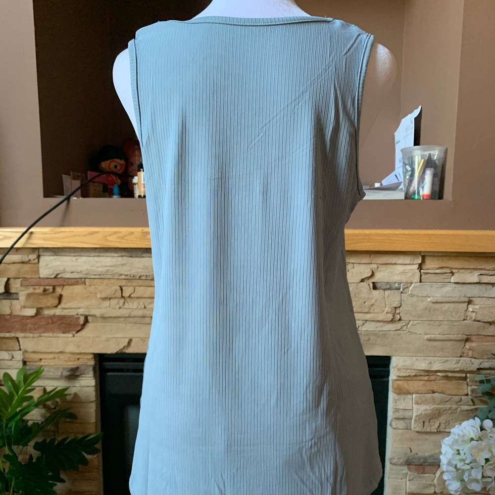 3-Button Tank Top (NWOT) - Picture 5 of 6